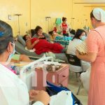 Ministerio de Ayuda Cristiana entrega donativo a madres en el hospital Alemán
