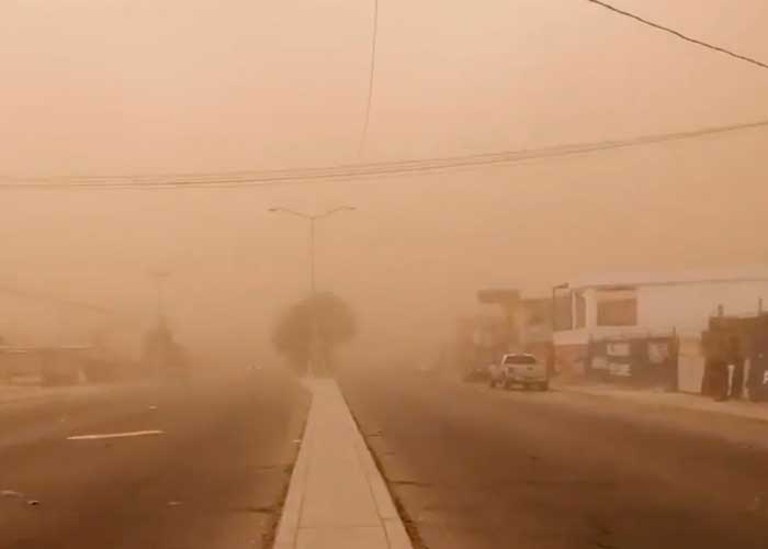 ¡Tiempos apocalípticos! Tormenta de arena causa temor en Baja California