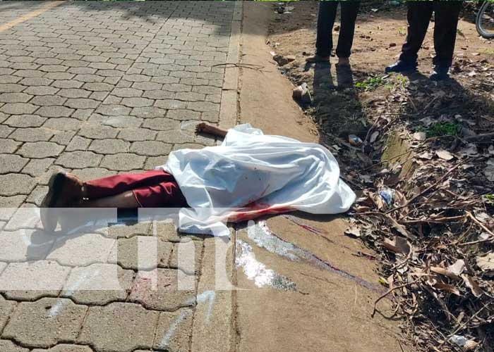Hombre de sesenta años muere atropellado por un taxi en Masaya