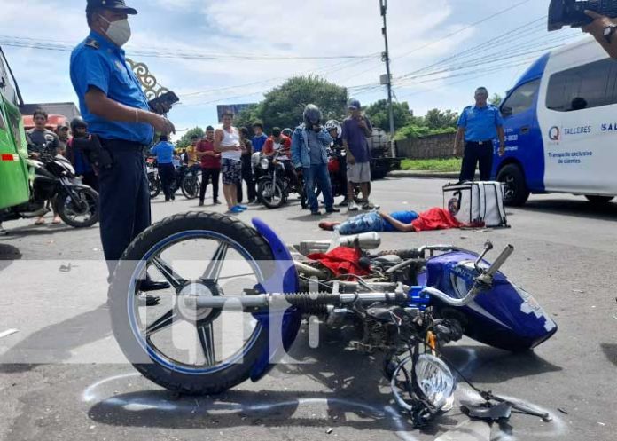 Motociclista fallece al ser arrollado por un bus en Managua