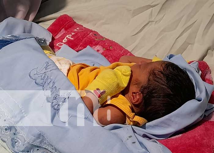 Nacimiento de bebés en Managua durante el paso de Julia