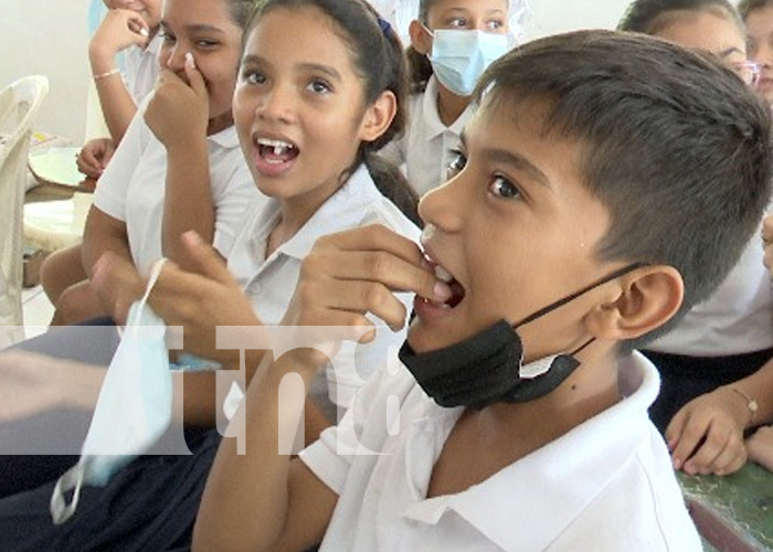 Desparasitación para menores en colegios de Managua