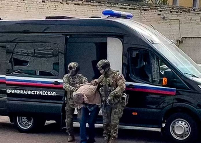 Detienen a dos agentes de Ucrania que preparaban atentados terroristas contra Rusia