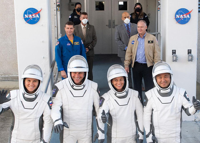 «Increible» comienza la misión SpaceX Crew-5