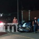 Camión mal estacionado provoca accidente en Diriamba, Carazo