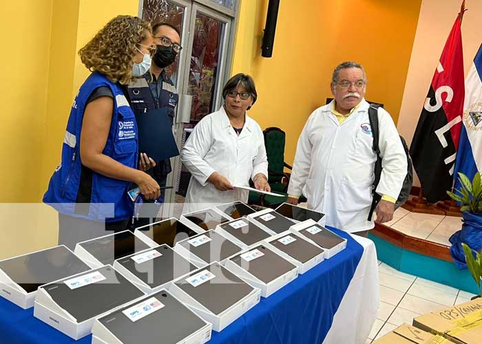 Donación de tablets del OPS al MINSA Nicaragua