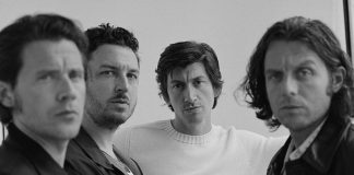 Arctic Monkeys lanza nuevo álbum The Car