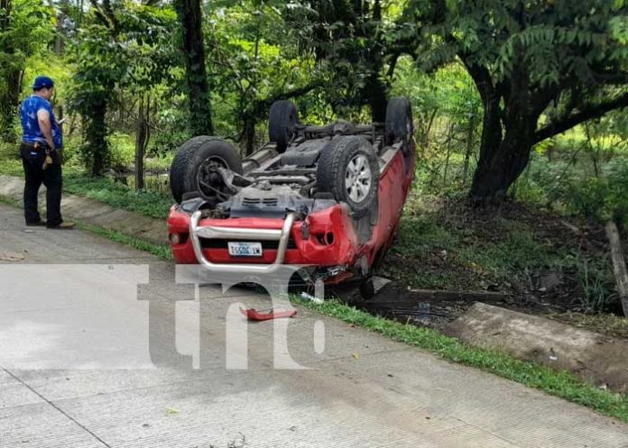 Accidente de tránsito con camioneta en Matiguás