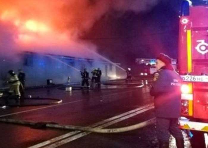 15 muertos y 4 heridos dejó un incendio en una cafetería de Rusia