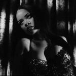 ¡Ardiente! Rihanna enciende las redes posando en sensual lencería