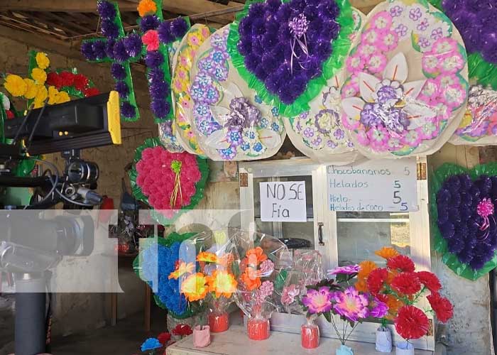 Emprendedora de arreglos florales con buenas expectativas en Jalapa