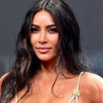 Kim Kardashian en polémica por lanzar vestido que muestra "las pompis"