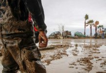 Las autoridades elevan a ocho los muertos por deslizamiento de tierra en Italia