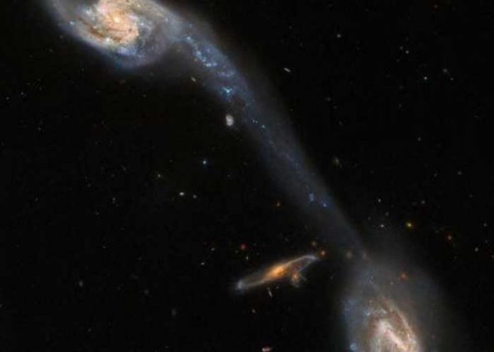 El Telescopio Hubble de la NASA captó un impresionante espectáculo celeste