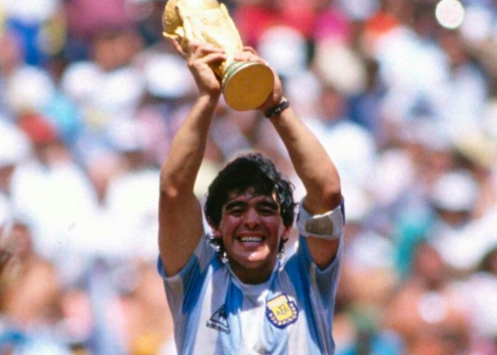 Nostalgia por Maradona invade primer Mundial tras su muerte