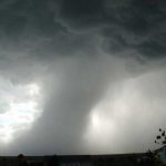 Fuerte tornado destruye todo a su paso en Estados Unidos (VIDEO)