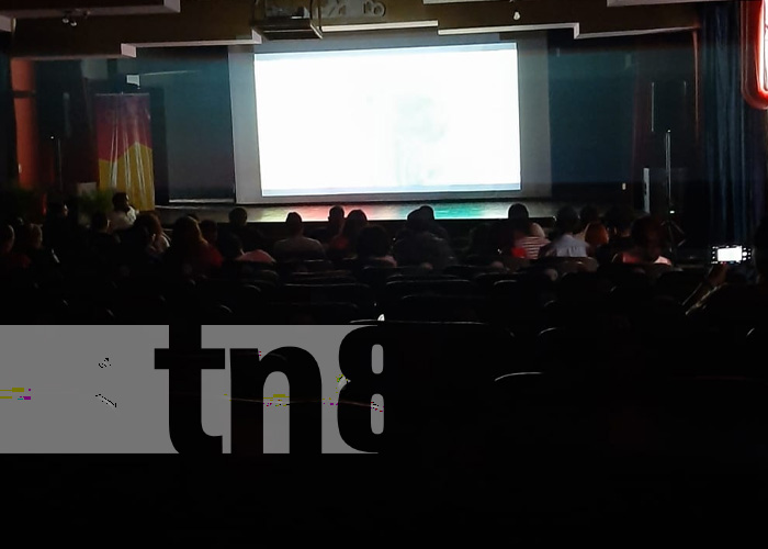 Jóvenes de Nicaragua fortalecen conocimientos en la industria cinematográfica