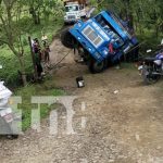 Camión ganadero termina volcado en la Comunidad Las Lomas, Muy Muy