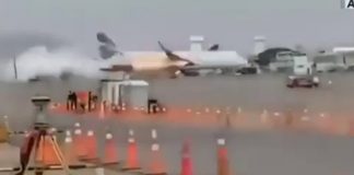 Perú: Accidente entre avión y camión de bomberos dejó 2 muertos (VIDEO)