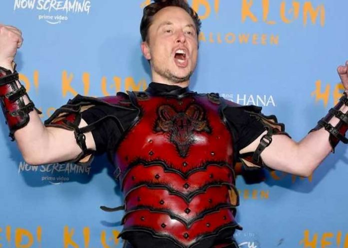 “Libres sean todo”: Elon Musk restaura las cuentas suspendidas de Twitter