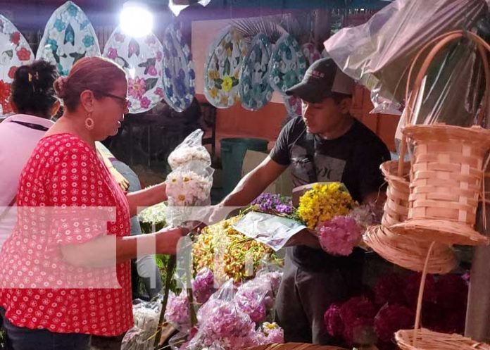 Buenas ventas de flores por Día de los Fieles Difuntos en Ocotal