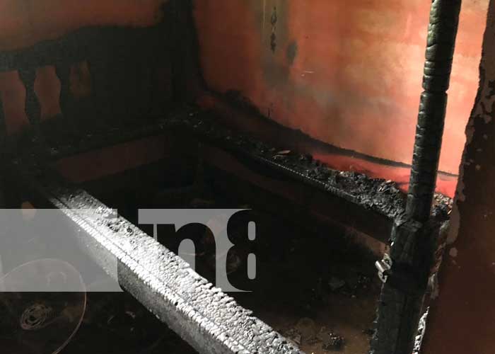Aparente cortocircuito provoca incendio en vivienda de Nagarote