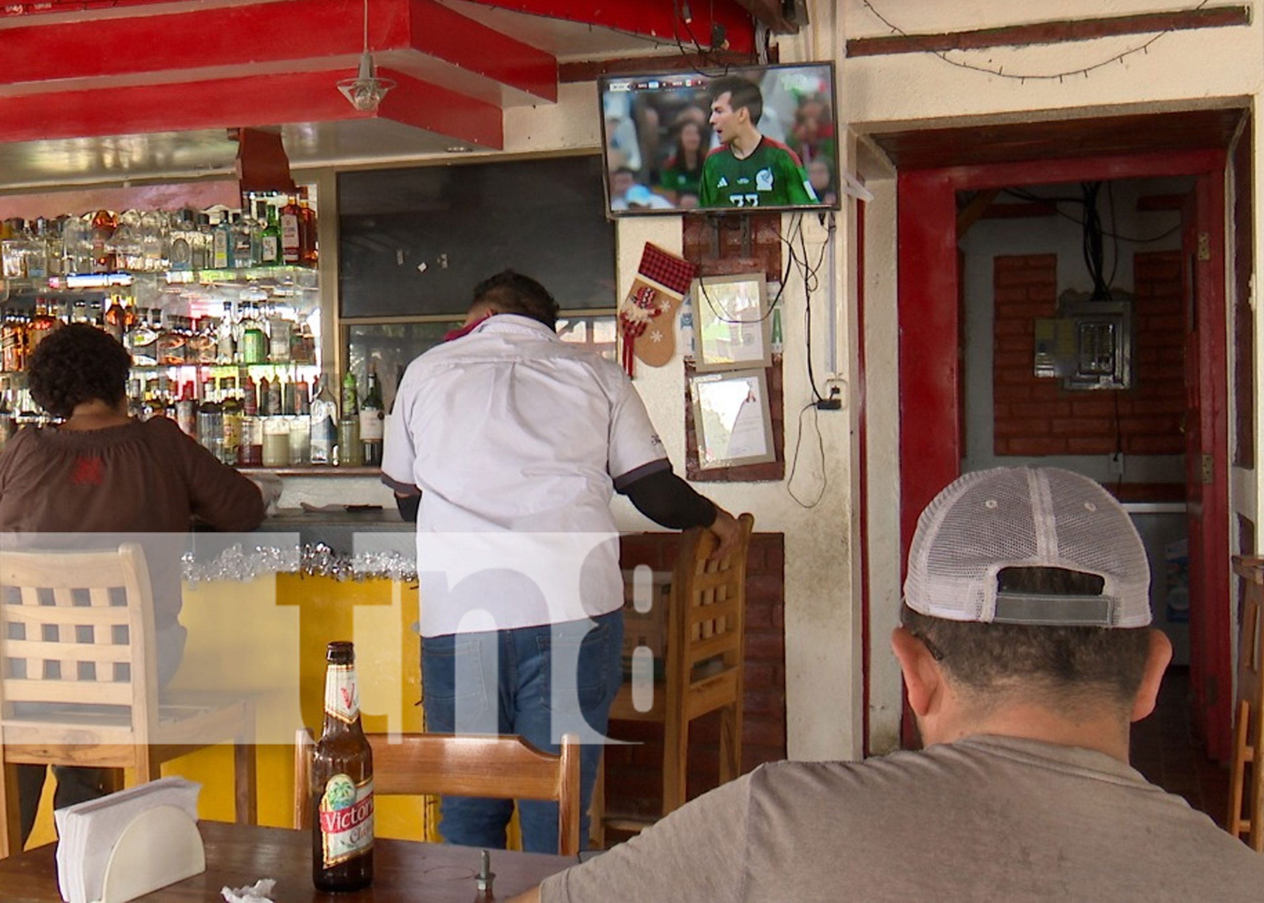 Foto: Fiebre futbolera se hace notar en bares y restaurantes de Managua / TN8