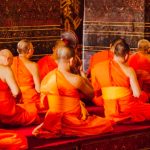 Monjes de templo budista dan positivo a drogas y son expulsados