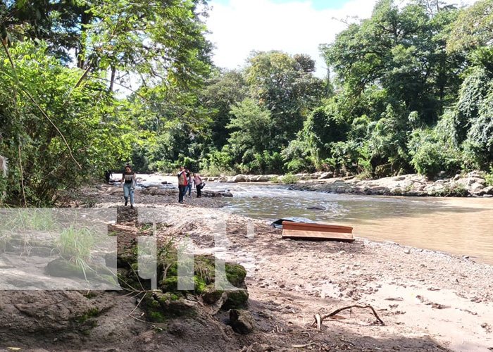 Matrimonio muere al ser arrastrado por un río en el Tuma, La Dalia