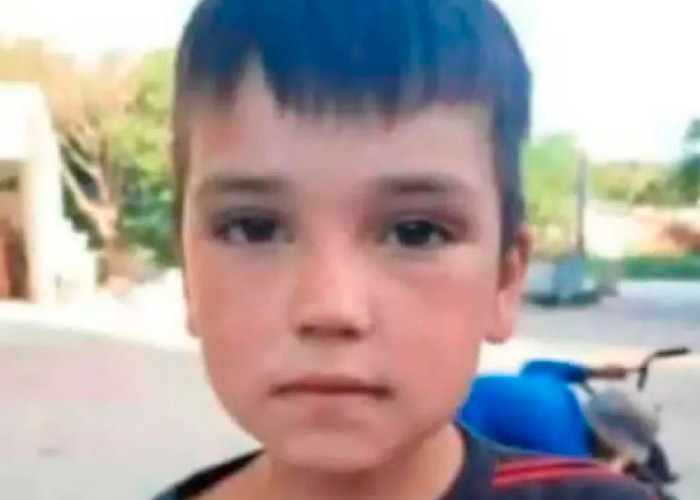 Niño murió aplastado por un camión en Argentina mientras buscaba comida