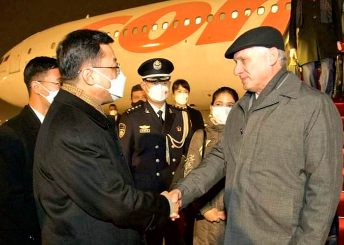 Presidente de Cuba arribó en China para reforzar lazos de colaboración