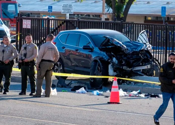 Varios cadetes de policía en Los Ángeles resultan heridos tras un atropelló