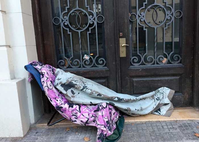 ¡Alarmente! Aumenta un 25 % el número de personas sin hogar en España