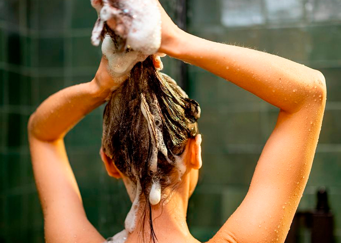 Autoridades de España alertan de sustancias cancerígenas en el shampoo