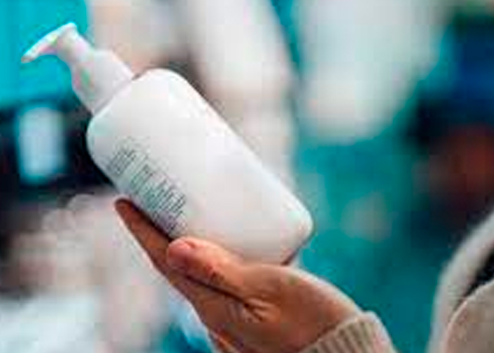 Autoridades de España alertan de sustancias cancerígenas en el shampoo