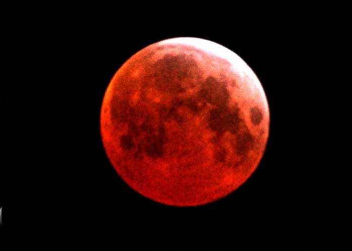  La Luna protagonizará un "espectáculo cósmico" con su último eclipse