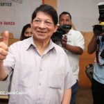 Canciller de Nicaragua, Denis Moncada, ejerce su derecho al voto