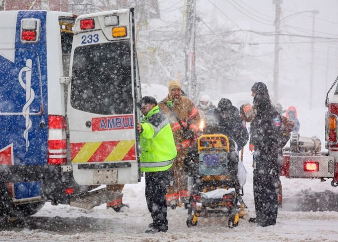 Fuerte tormenta de nieve pone en emergencia varios condados de Nueva York