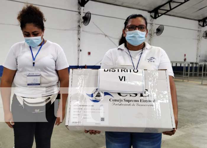 CSE trasladó material electoral hacia los centros de votación en Managua