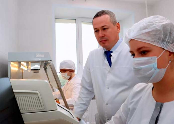 Científicos en Rusia crean implantes biocompatibles para personas con osteoporosis