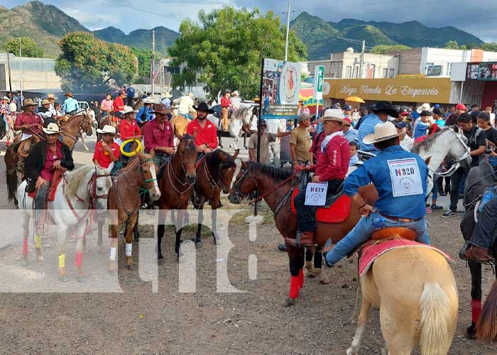 Foto: Grandioso ambiente en el desfile hípico en Somoto / TN8