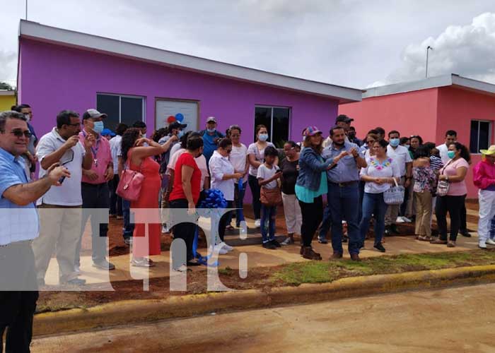 ¡A buena hora! Entregan 100 viviendas en Villa Santiago, Managua