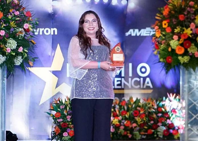 Claro Nicaragua recibe Premio a la Excelencia