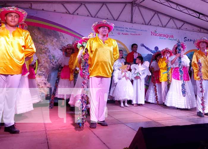 Foto: INTUR celebra la navidad al ritmo de Sones de Pastorelas en Diriomo / TN8