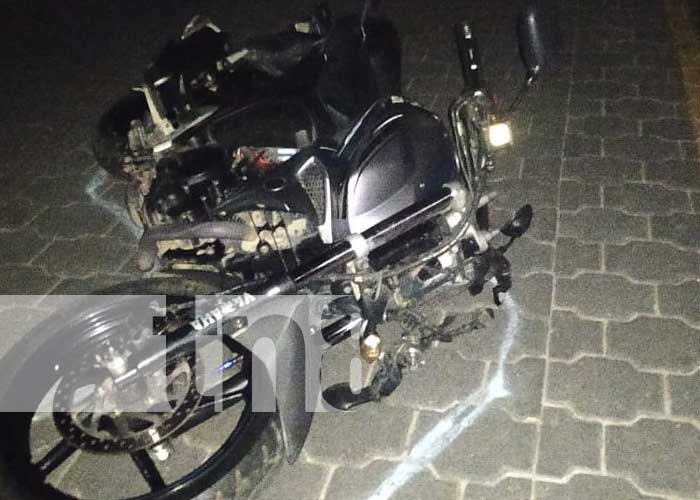 Motociclista en estado grave tras impactar contra un semoviente en Jalapa