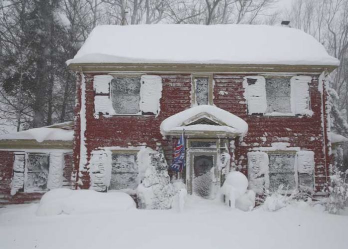 Tormenta invernal de nieve paraliza a EE.UU.: más de 30 muertes