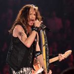 Steven Tyler, cantante de Aerosmith, es acusado por abusar de una menor