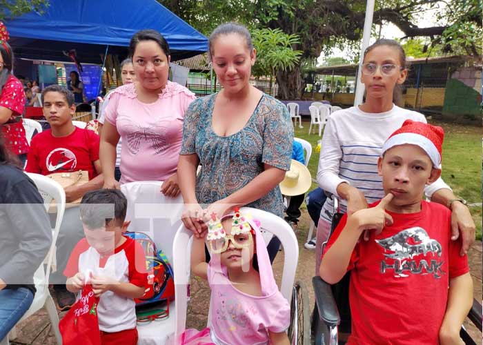 Foto: Feria "Nicaragua Fuerza Bendita" con protagonistas con discapacidad / TN8