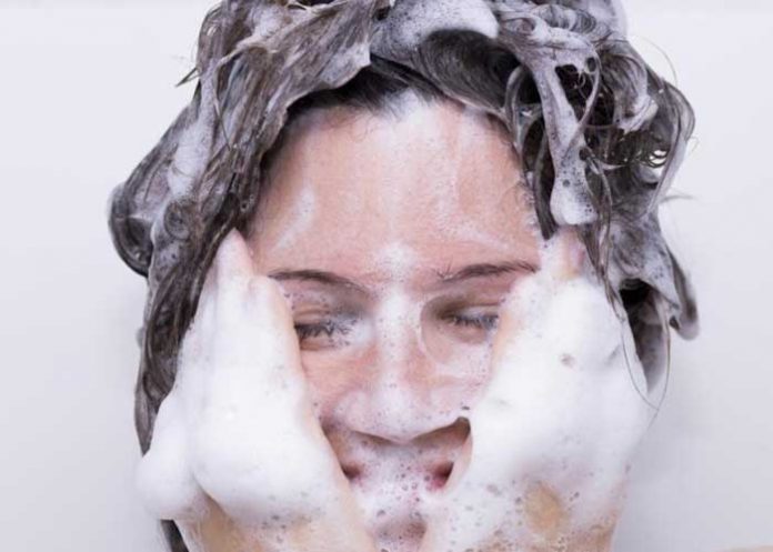¿Es bueno lavarte el rostro con shampoo Head & Shoulders?