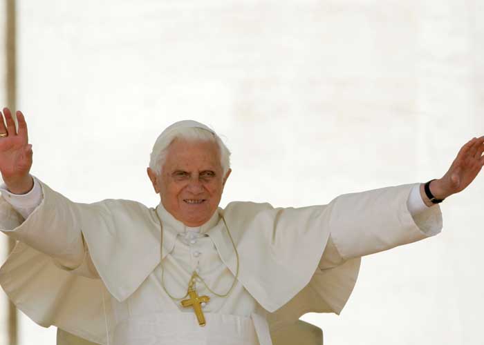 Papa emérito Benedicto XVI muere a sus 95 años de edad